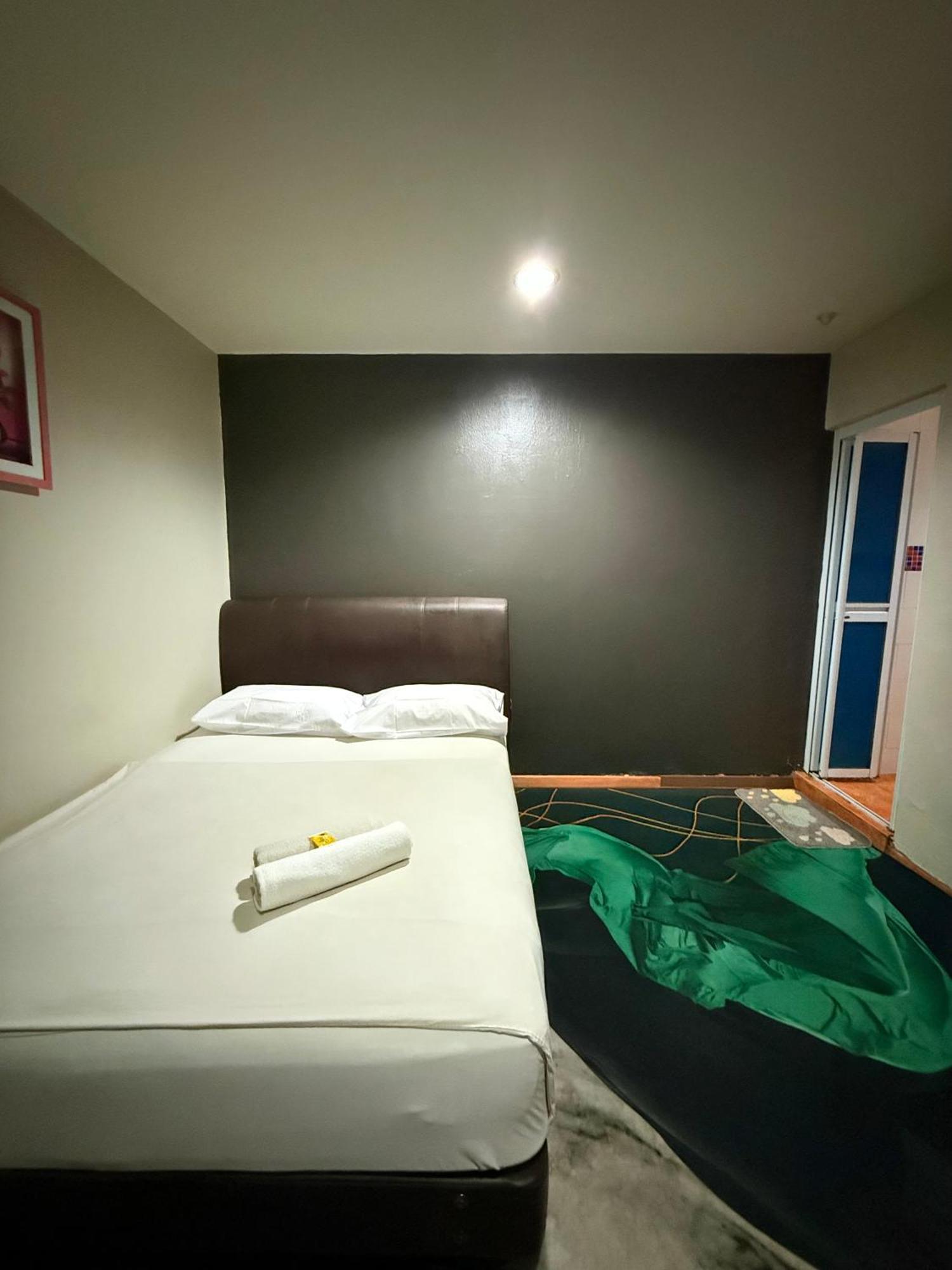 1St Living Subang Hotel Subang Jaya Ngoại thất bức ảnh